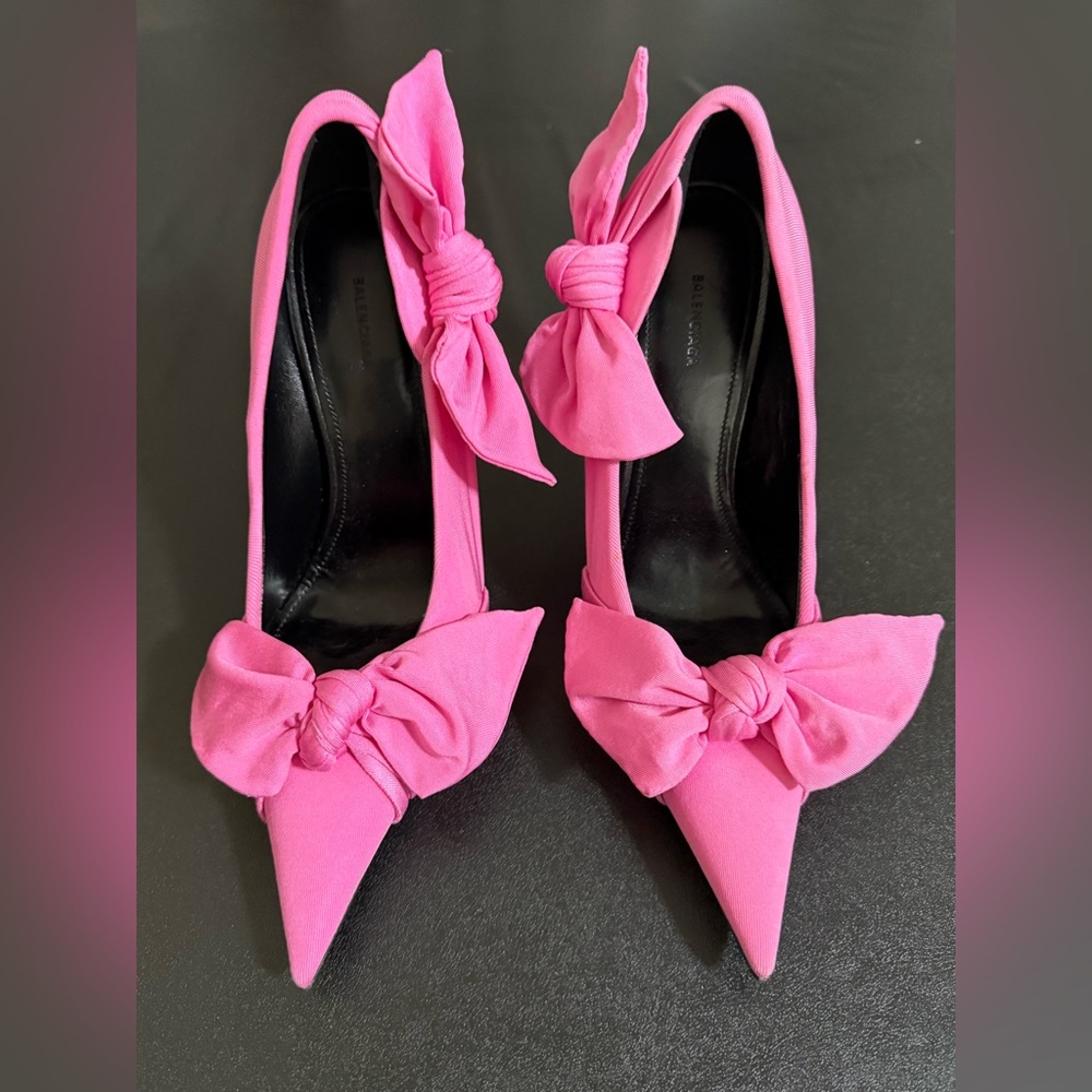 Balenciaga WOMEN'S KNIFE KNOT PUMP IN PINK